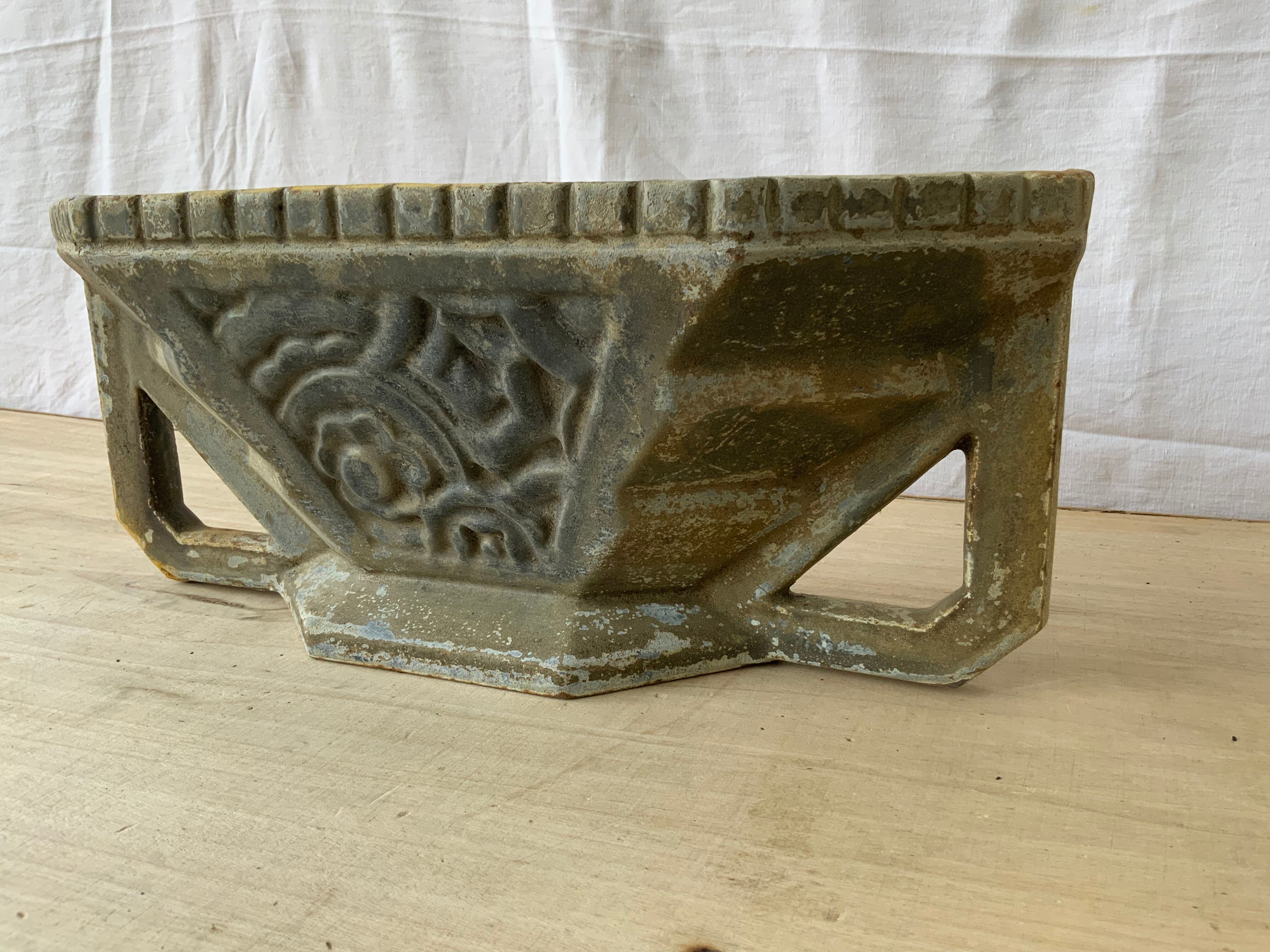 Cast iron planter