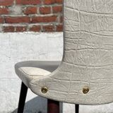 Set of 4 vintage Baumann chairs, in wood and white faux leather, model ESSOR.