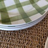 9 dessert plates