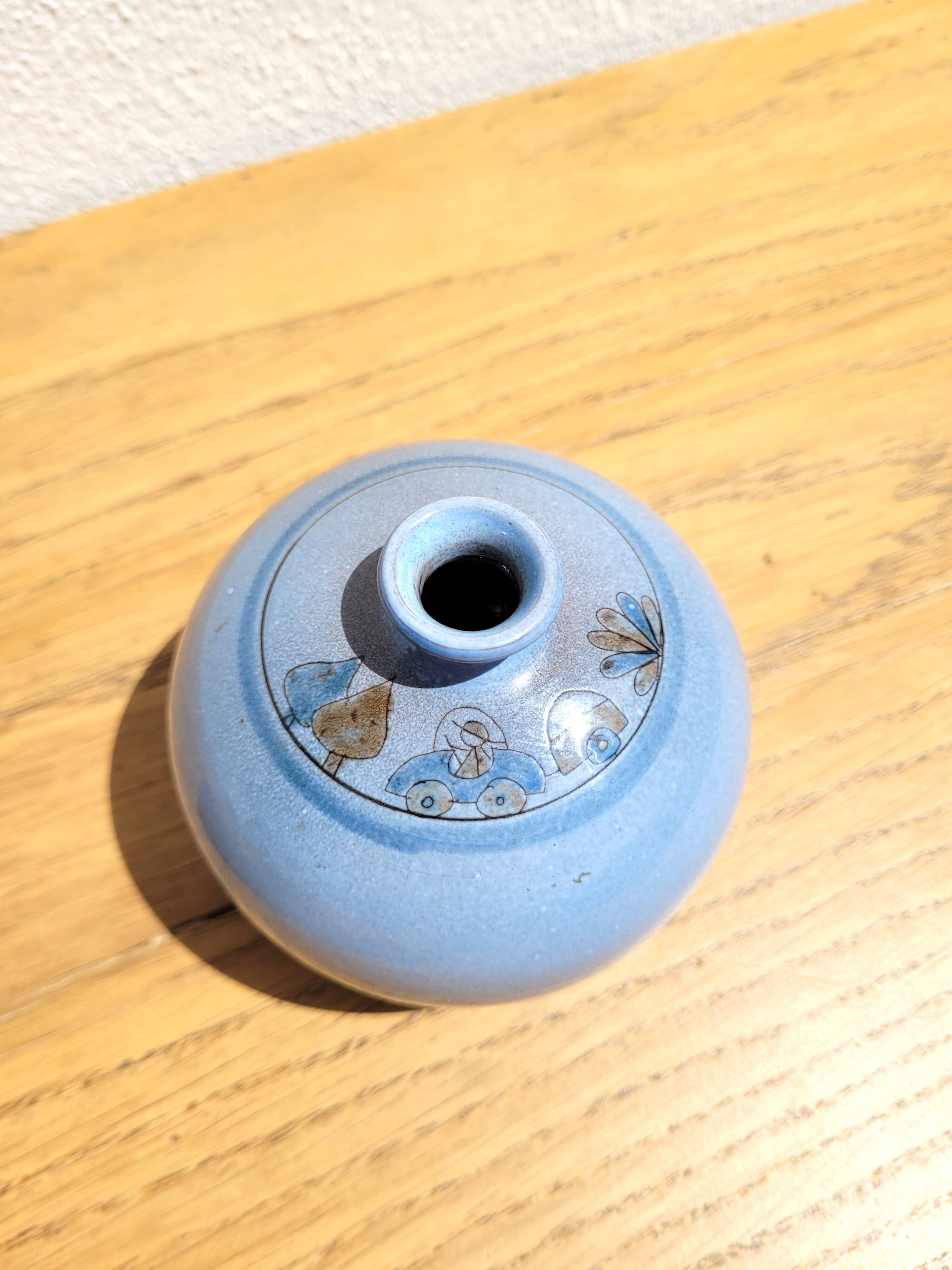 Small blue vase Roger Millian