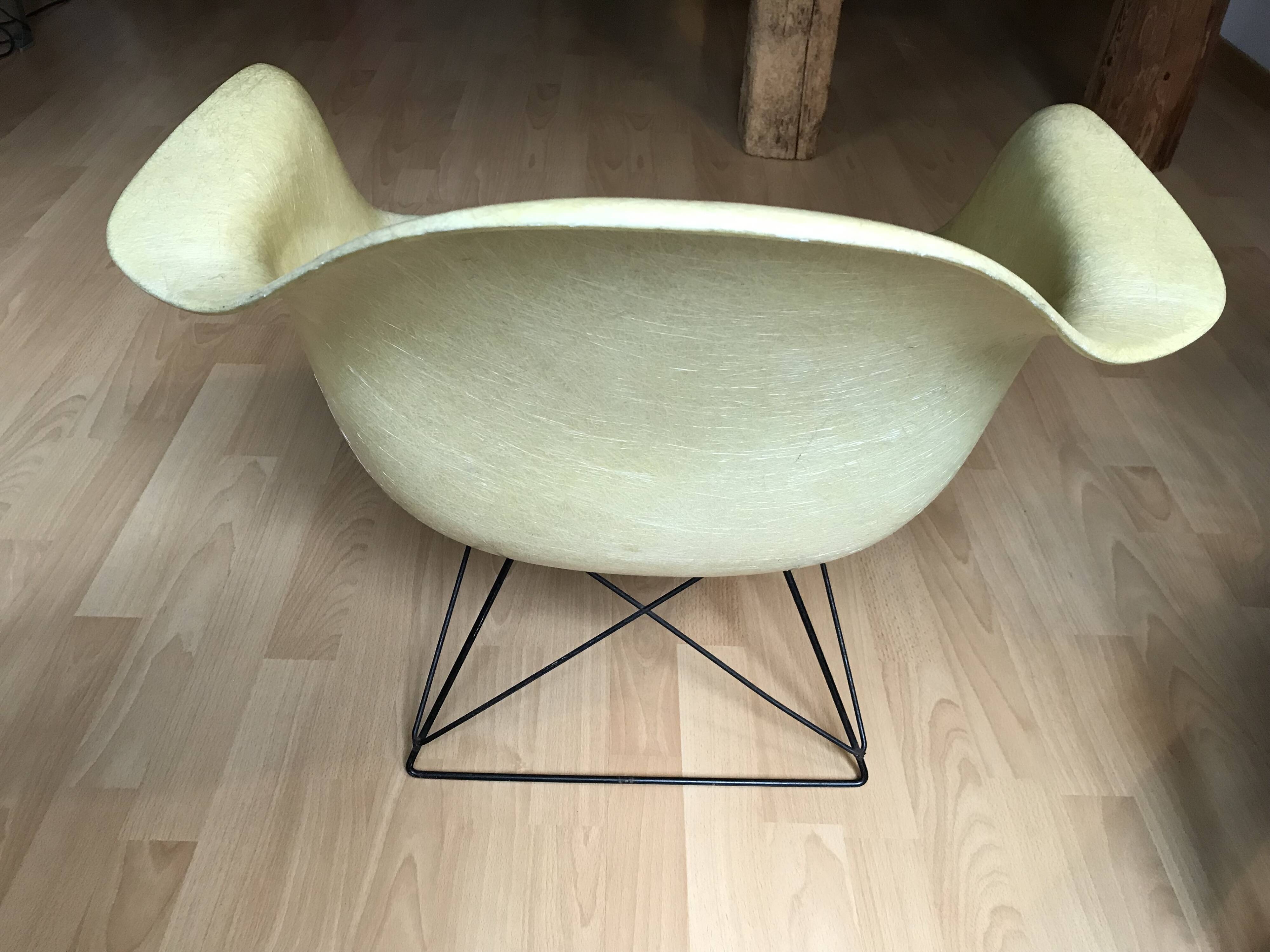 Armchair C&R Eames LAR