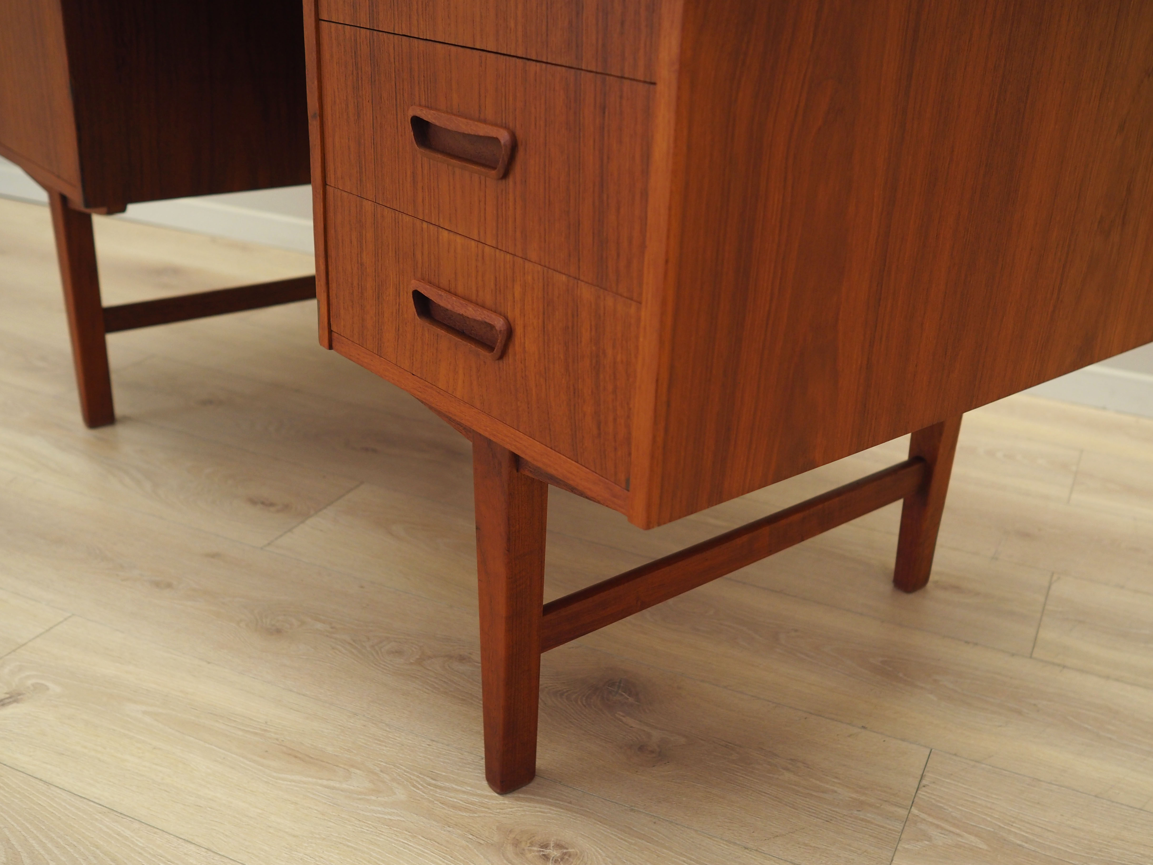 Teak desk, Danish design, 1970s, production: Denmark