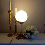 Lampe à poser globe opaline blanc