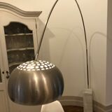 Arco style lamp