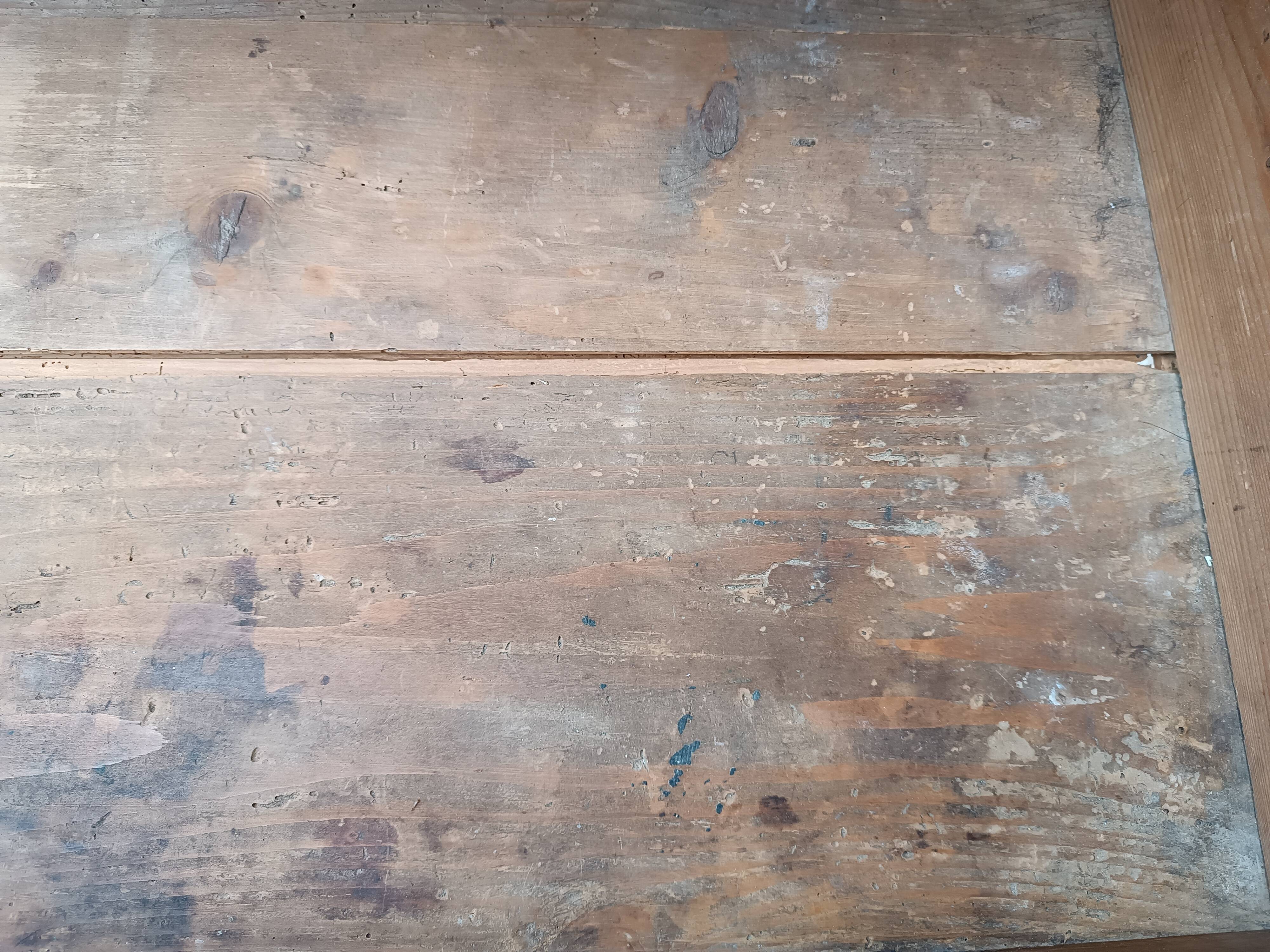 Louis XVI oak chest