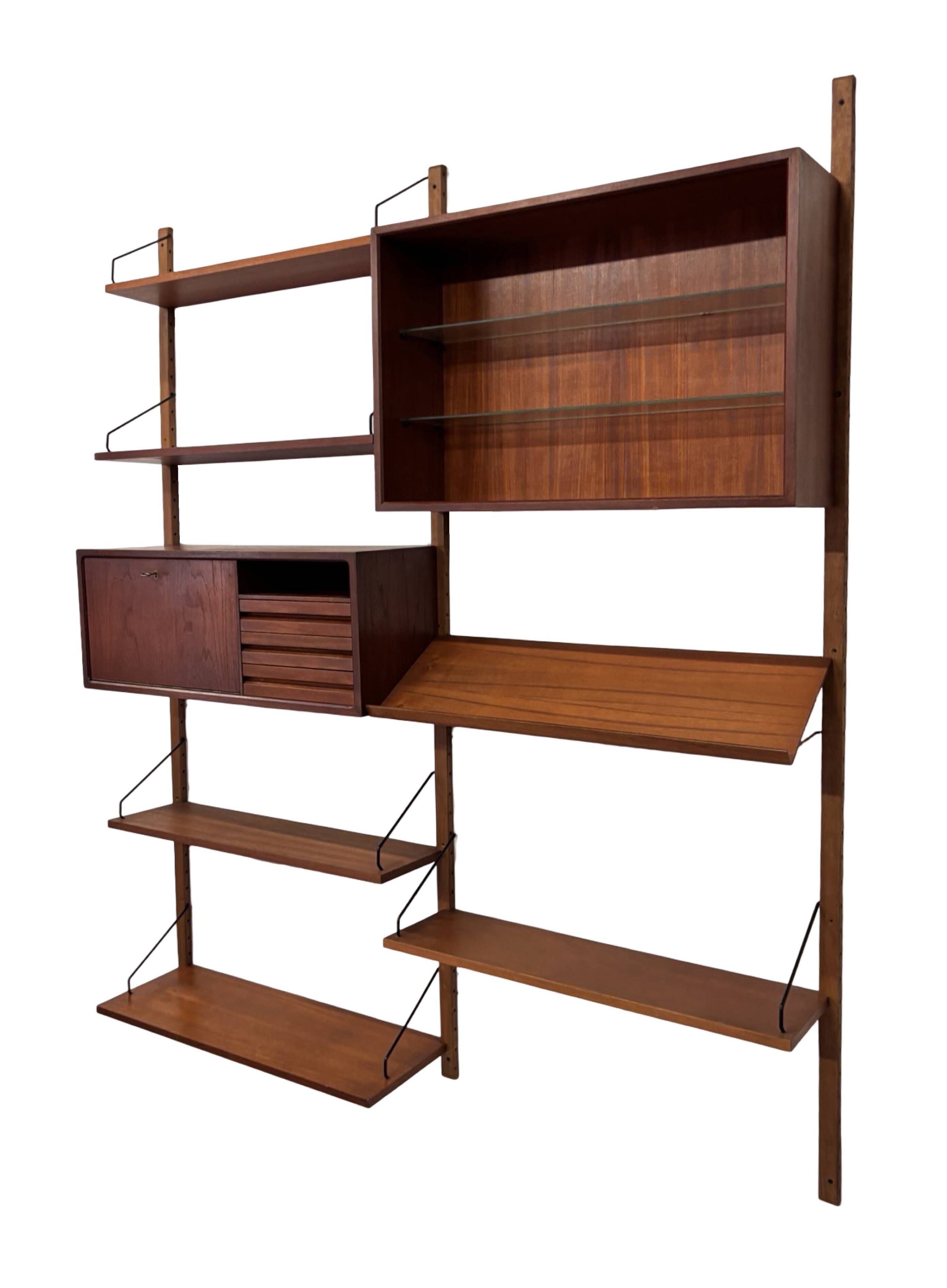 Vintage Poul Cadovius Royal System wall system wall unit
