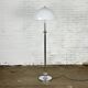 Lampadaire vintage avec abat-jour champignon blanc