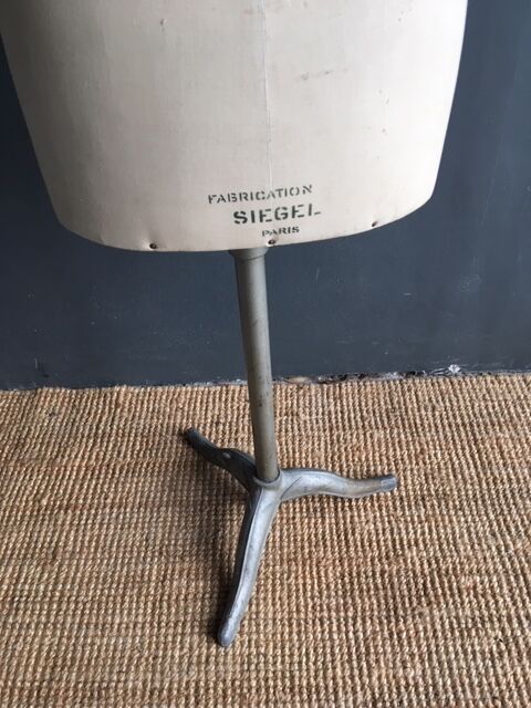 Mannequin Stockman and siegel peddling iron