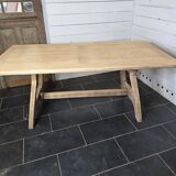 Guillerme and hambron oak table
