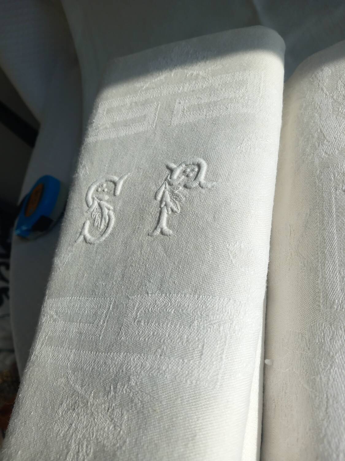 12 antique damask monogrammed napkins, 19th century