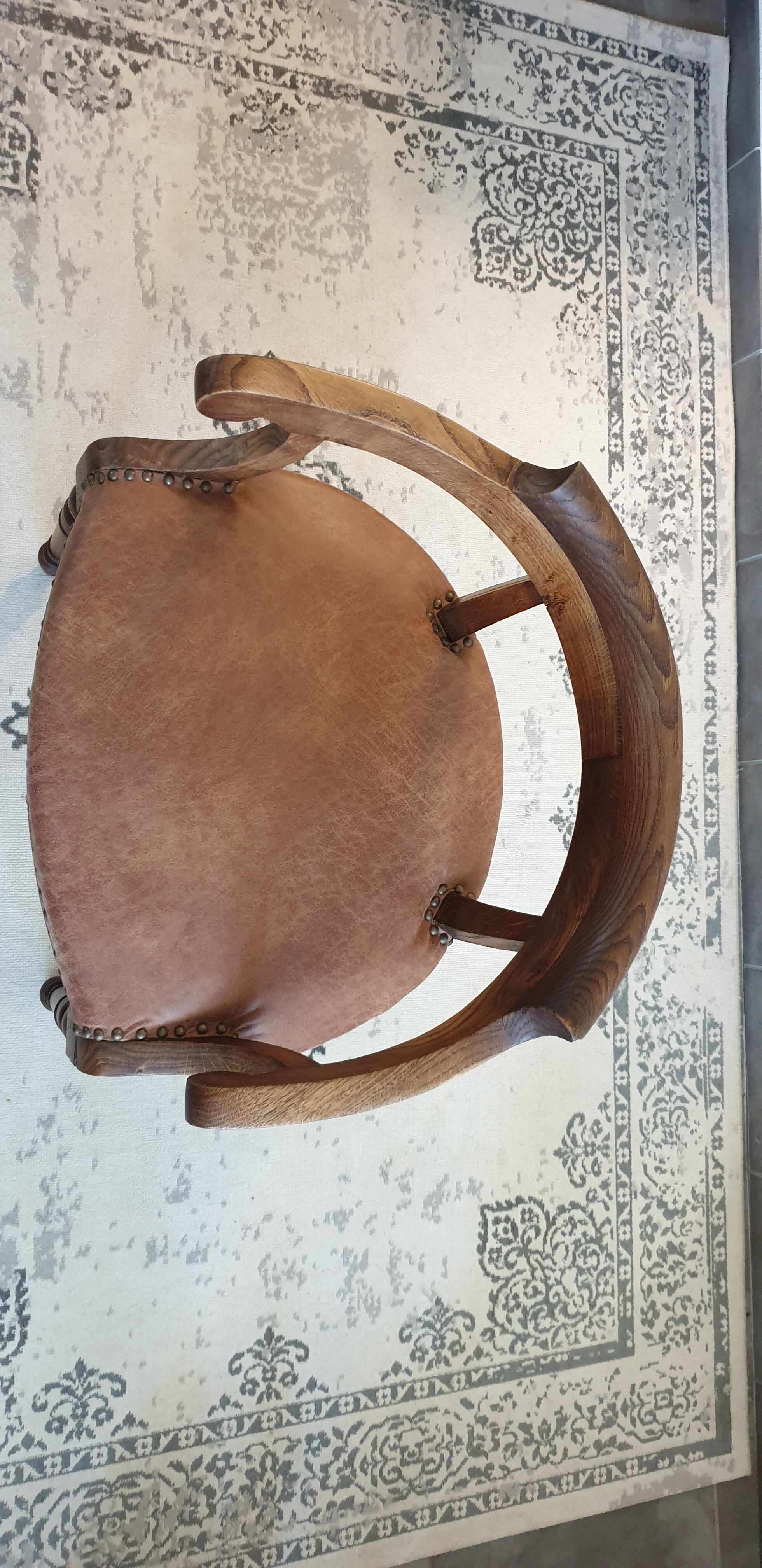 Renovated notary chair