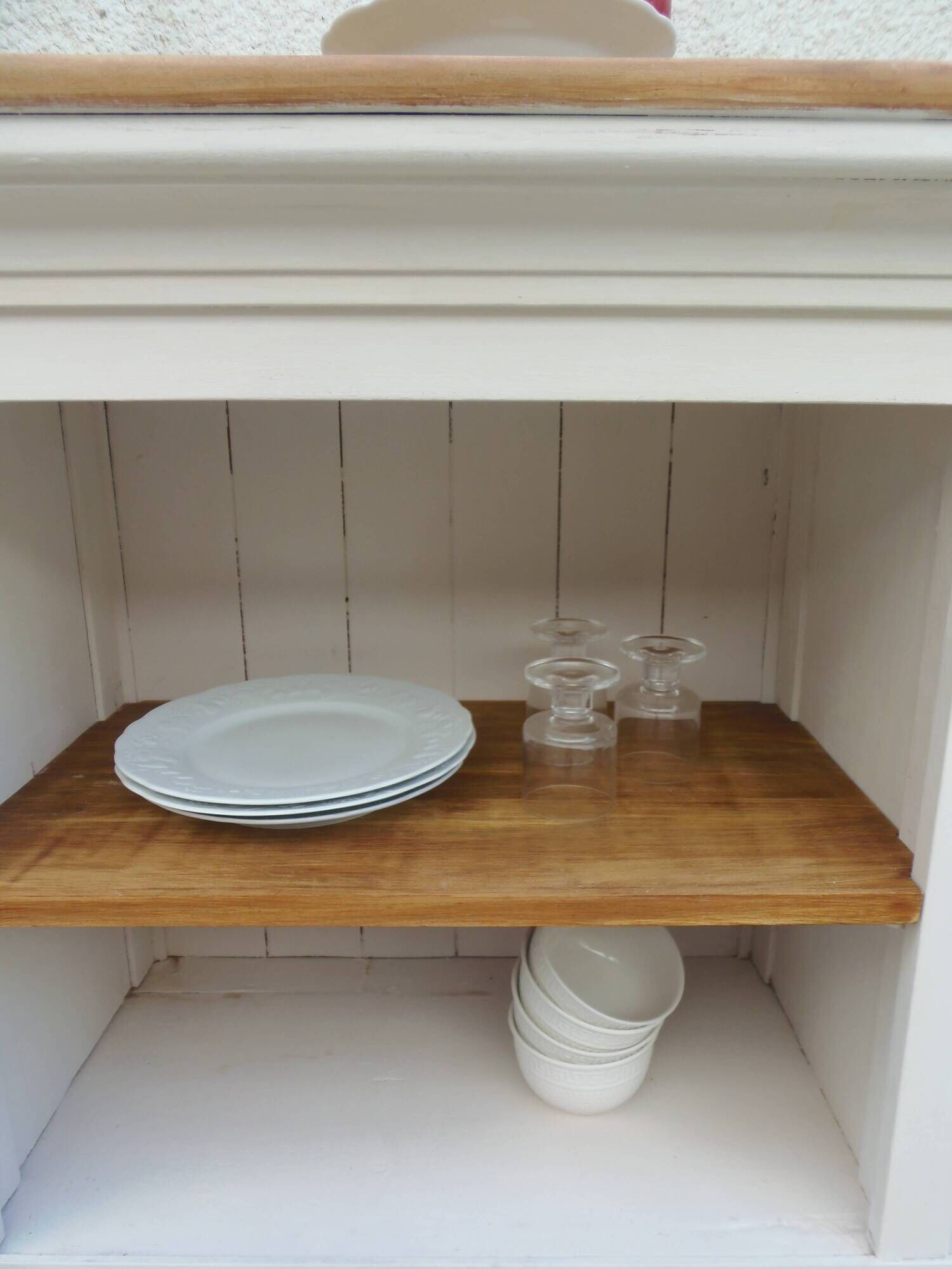 Craft furniture enhanced in pearl gray, shelves and top in raw wood.