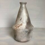 Vase artisanal différent de chaque côté