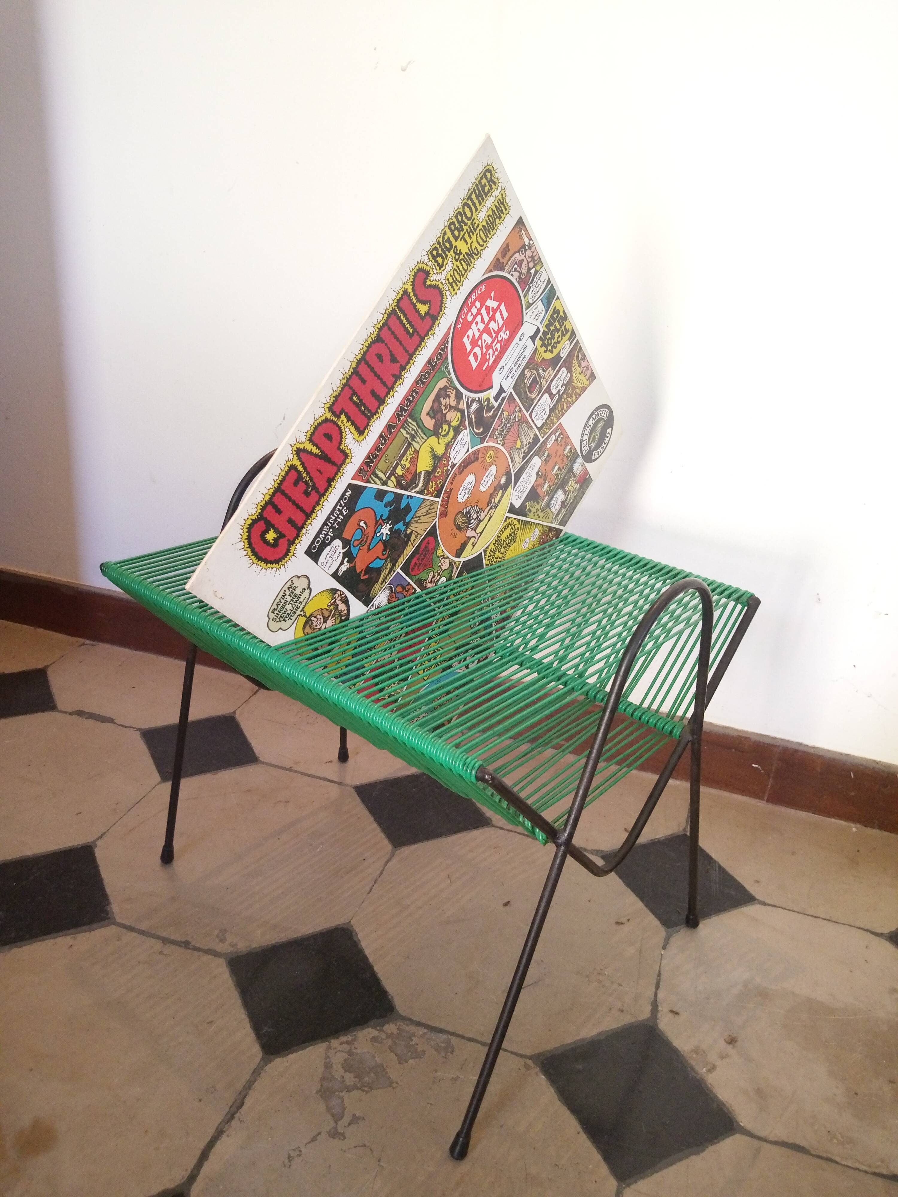 Vintage scoubidou vinyl record holder