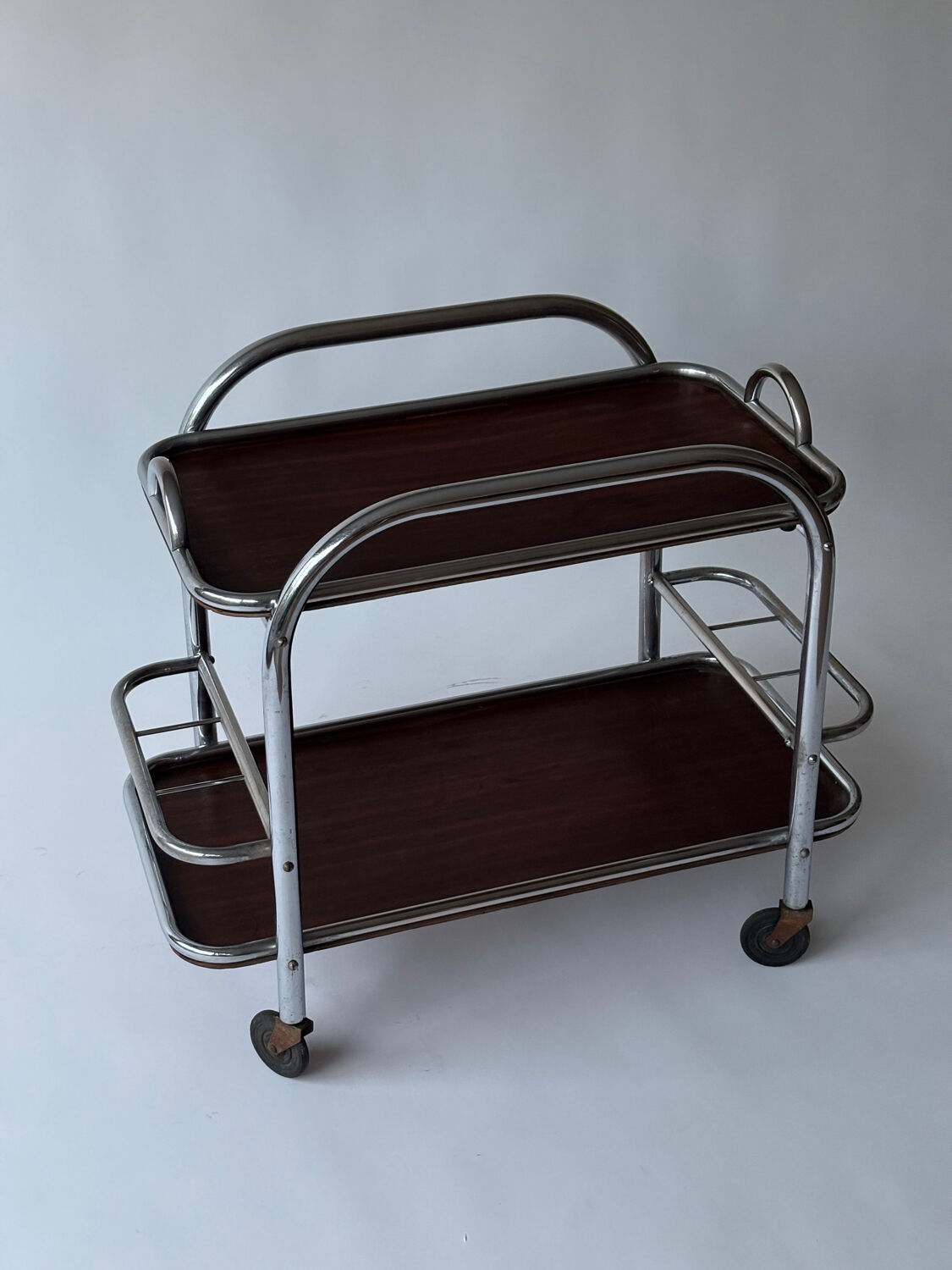 Modernist rolling dessert bar from the 1930s by Robert Mallet-Stevens.