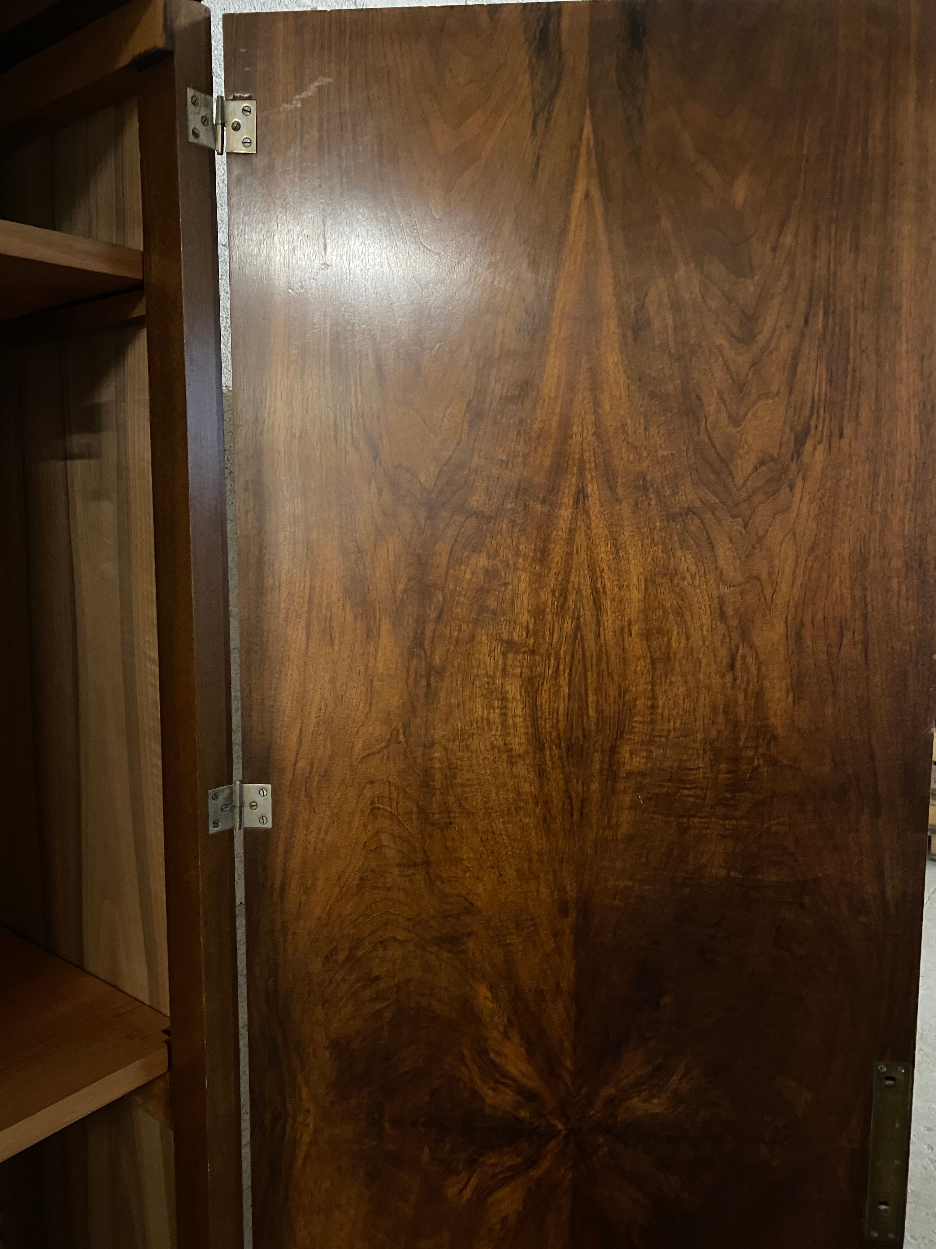 Art Deco 1930 walnut cabinet