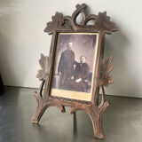 Frame in carved wood
