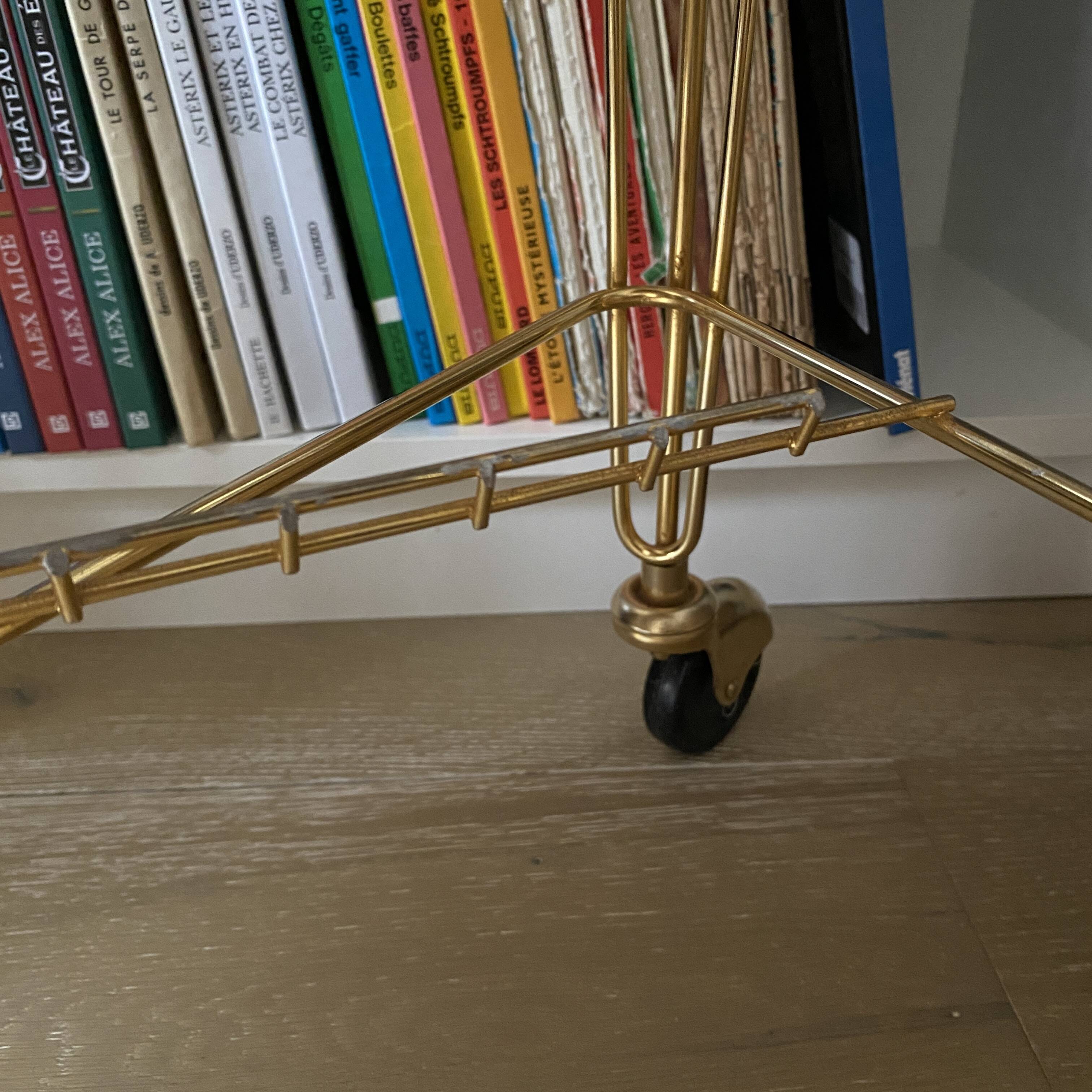 Vinyl rack trolley on wheels