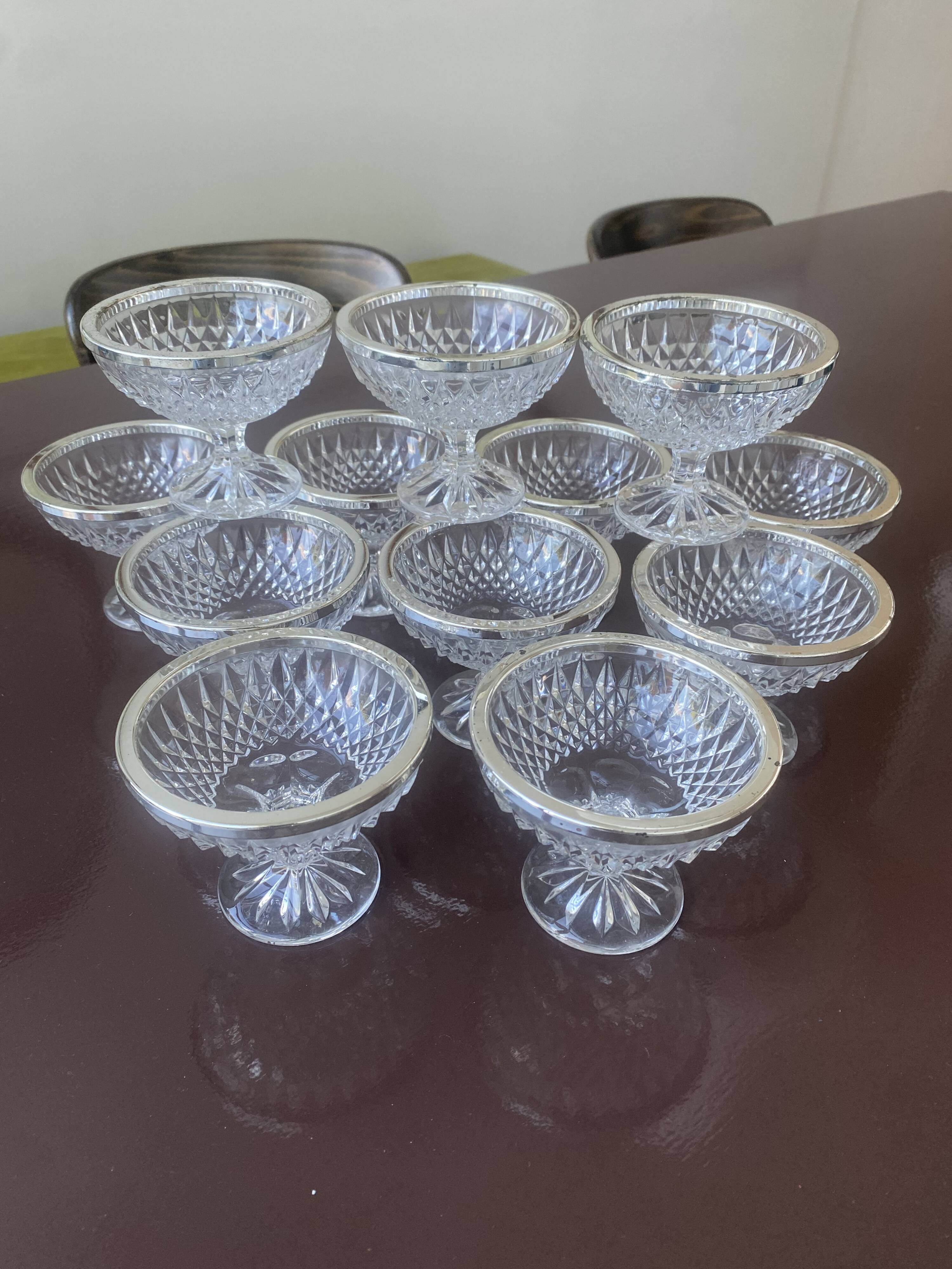 Set of 12 Art Deco ice cream bowls