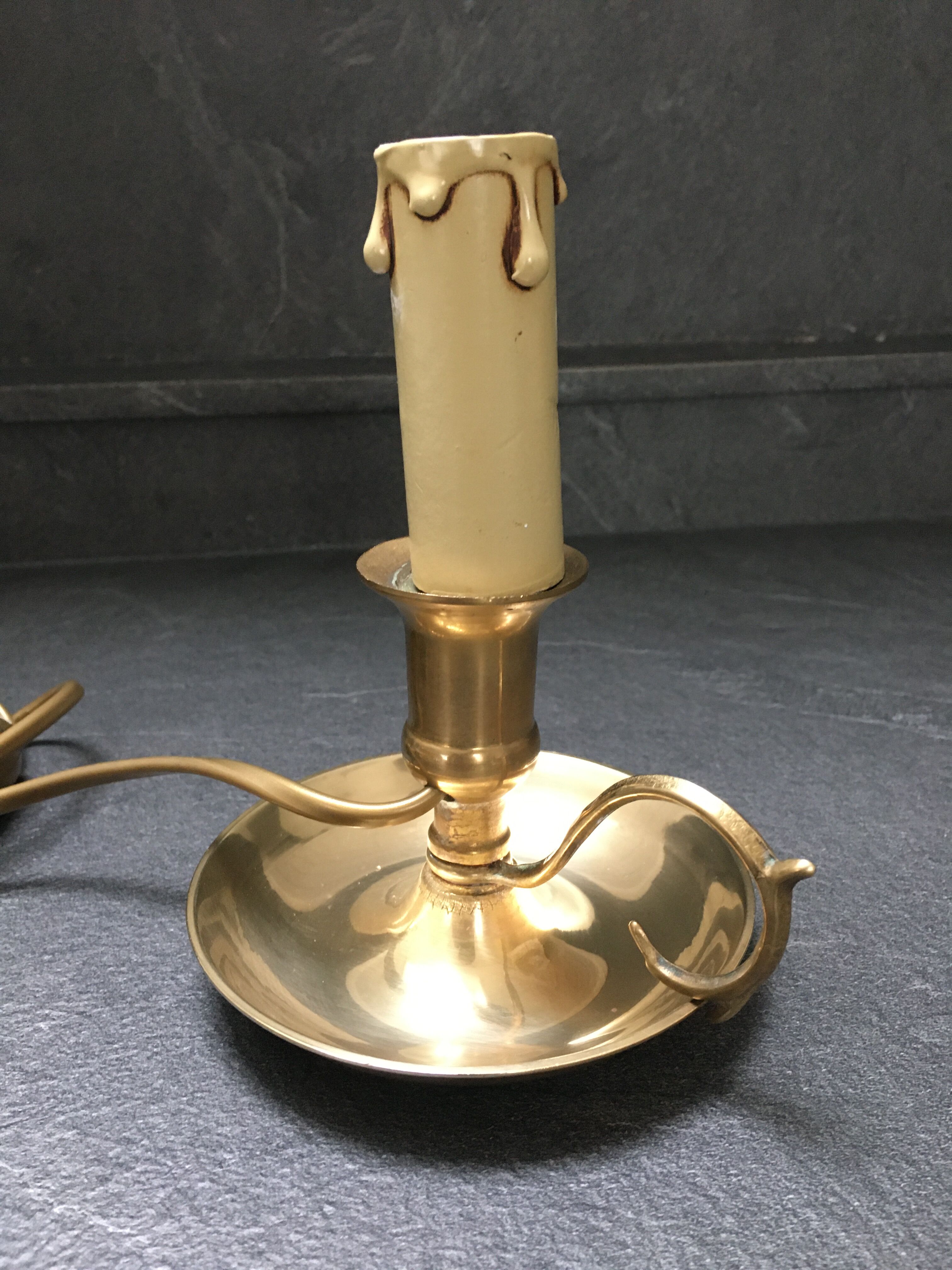 "Cellar rat" bedside lamp