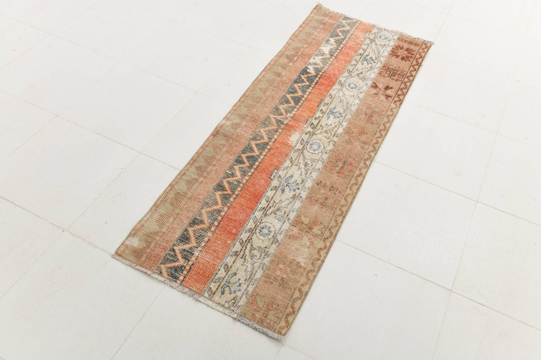 2x5 Soft Pastel Vintage Runner Rug, 61x168Cm