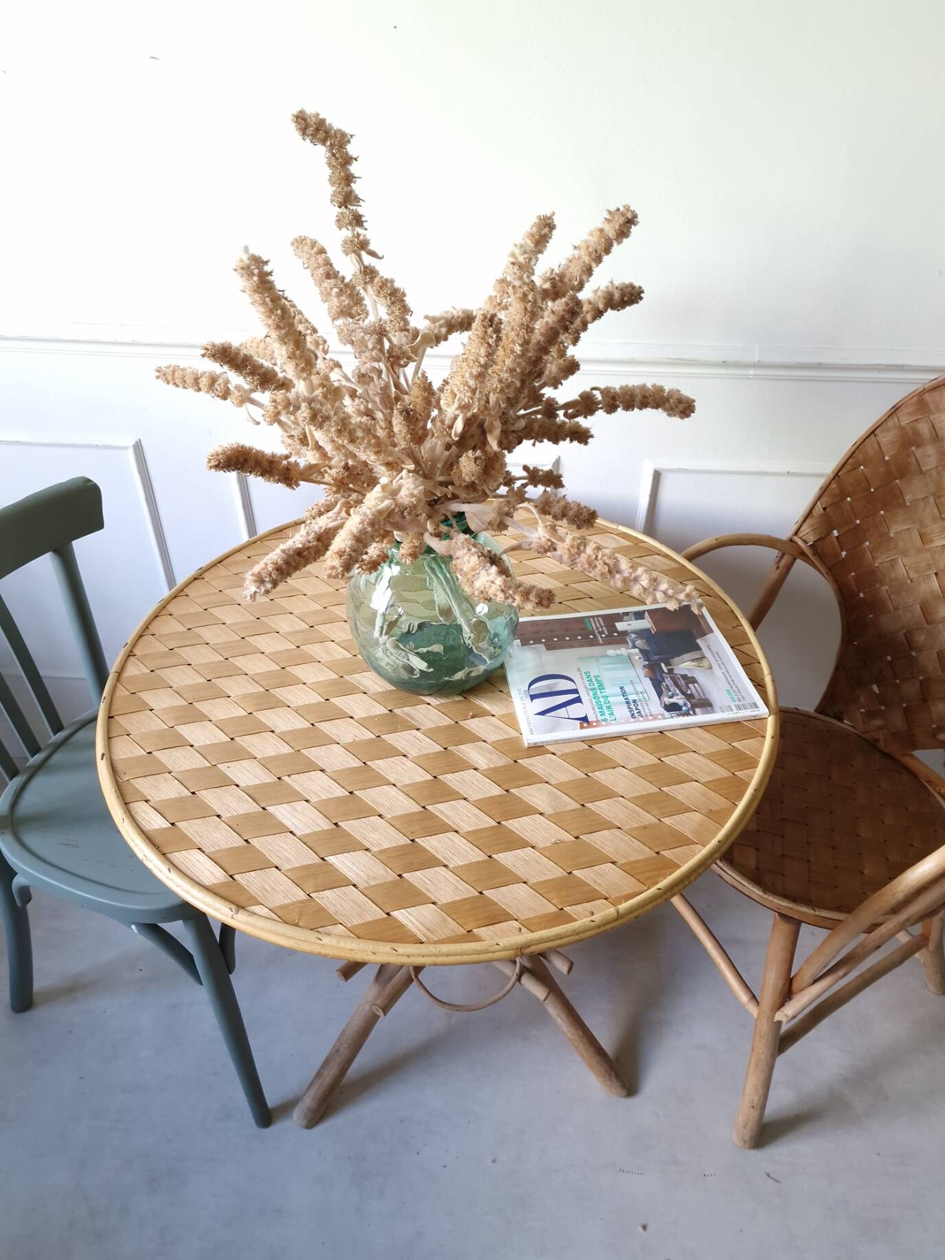 Vintage table and chair