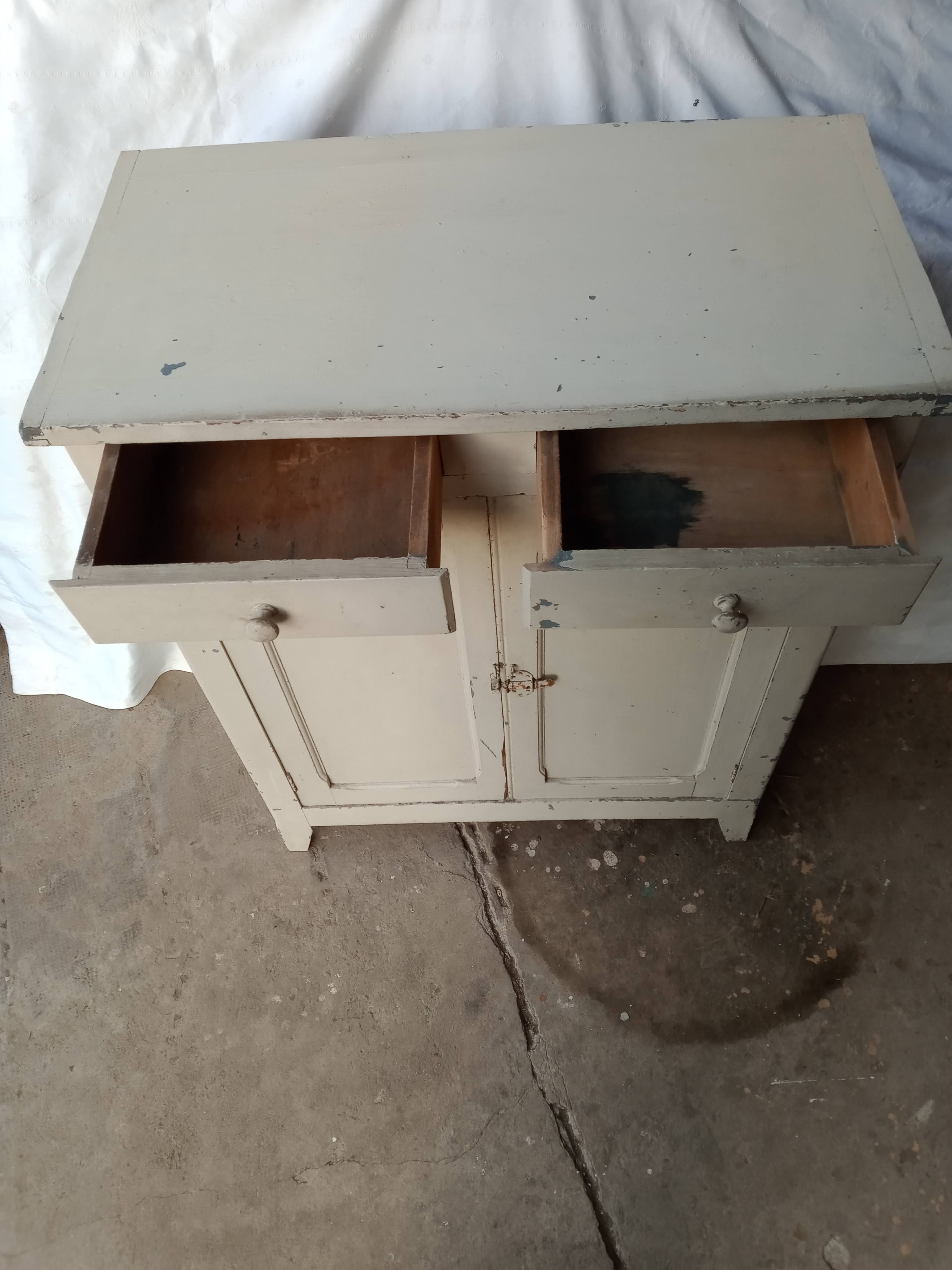 Parisian buffet with two doors and two drawers