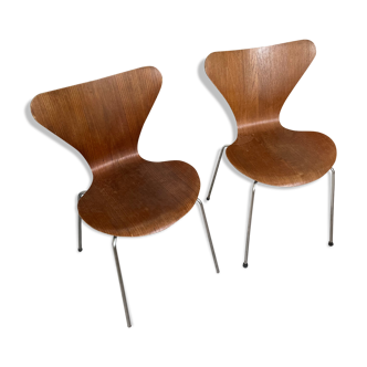 Arne Jacobsen 7 Series Chair by Fritz Hansen