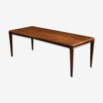Vintage classic mid-century scandinavian danish modern rosewood coffee table with pull-out black top
