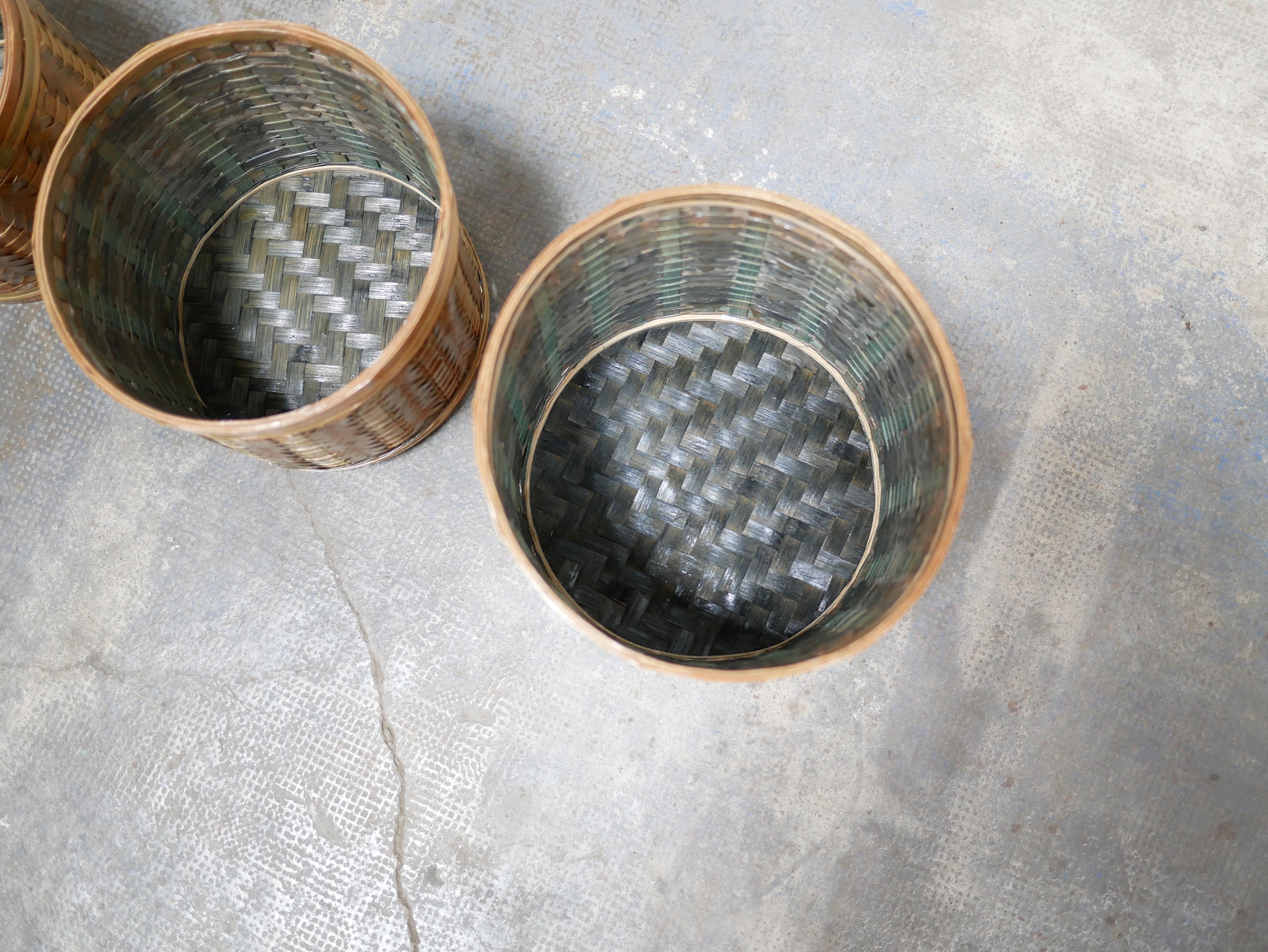 Série de 4 cache-pots corbeilles vintage en rotin