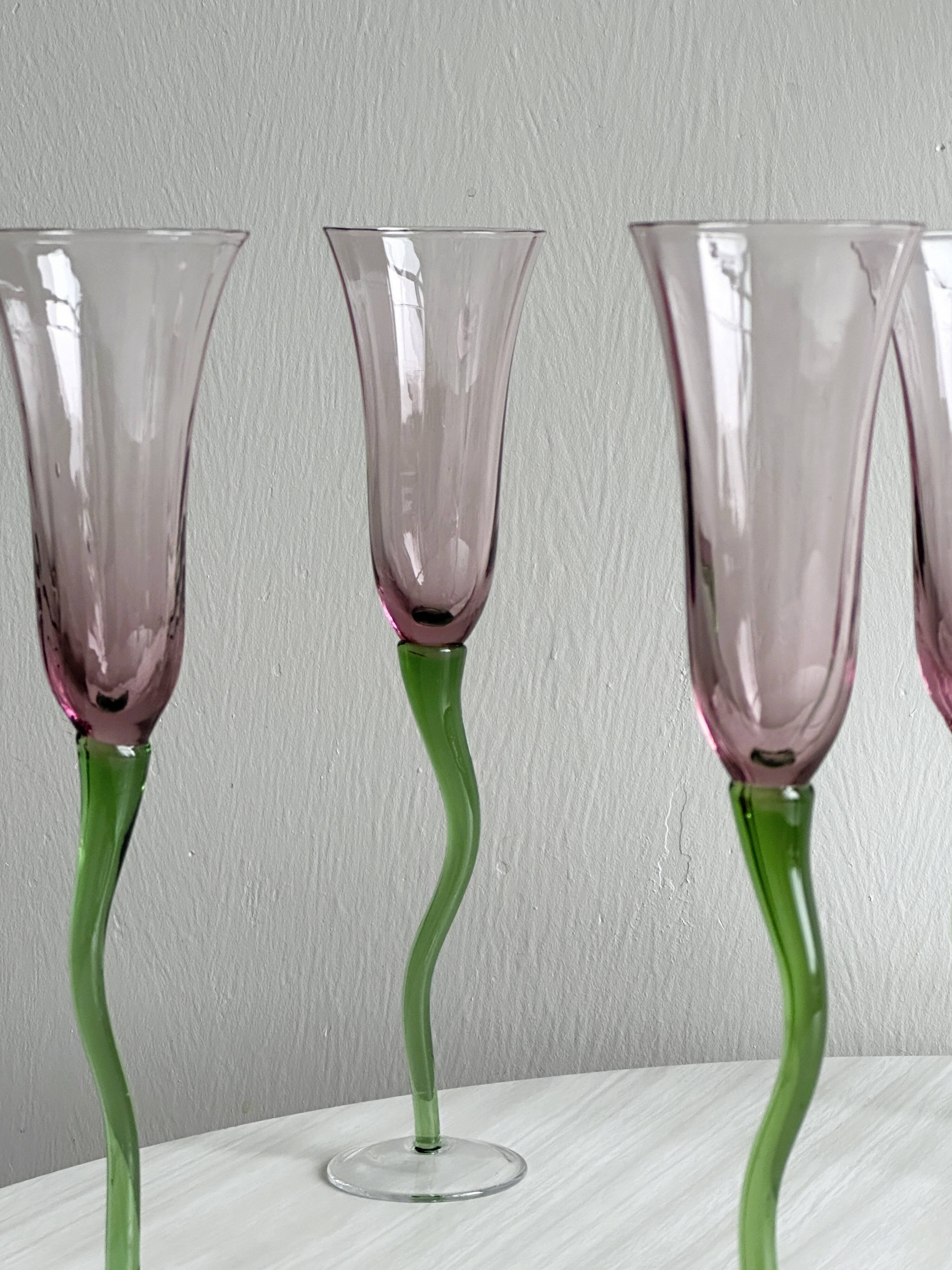 Set of 6 blown glass champagne glasses, green twisted feet