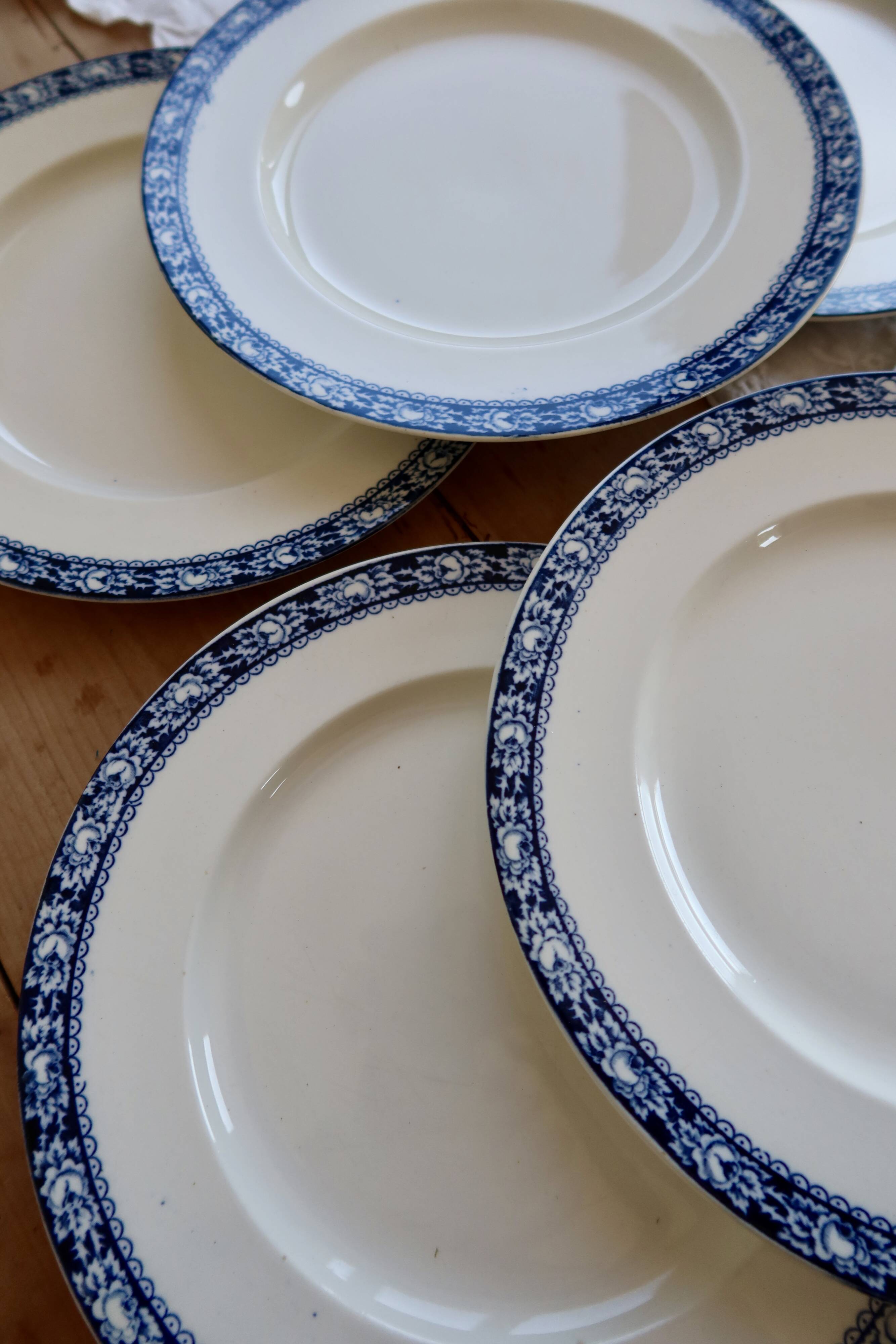 6 vintage ironstone dinner plates Great Universal British
