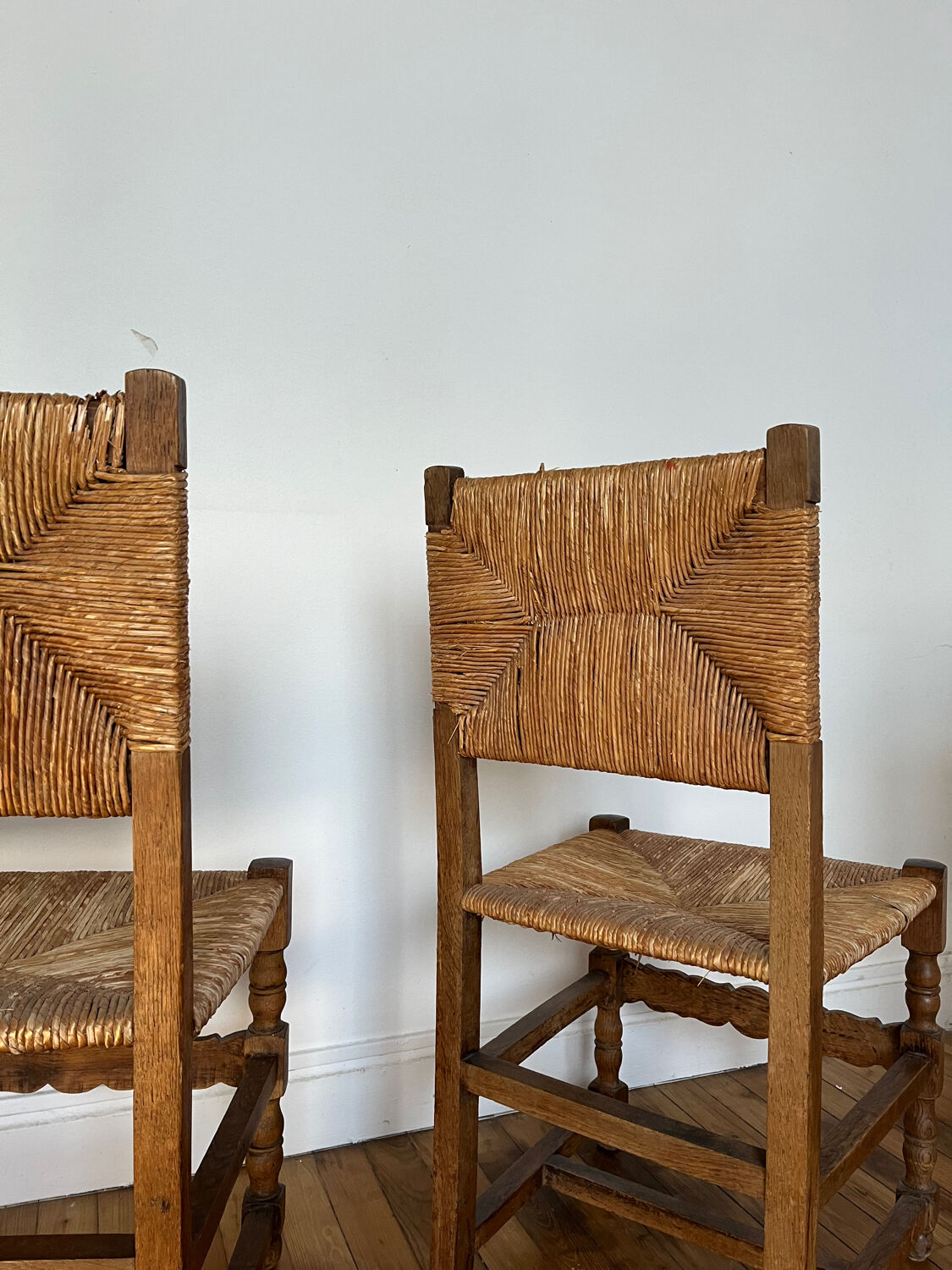 Paire de chaises paillées vintage