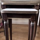 Nesting table