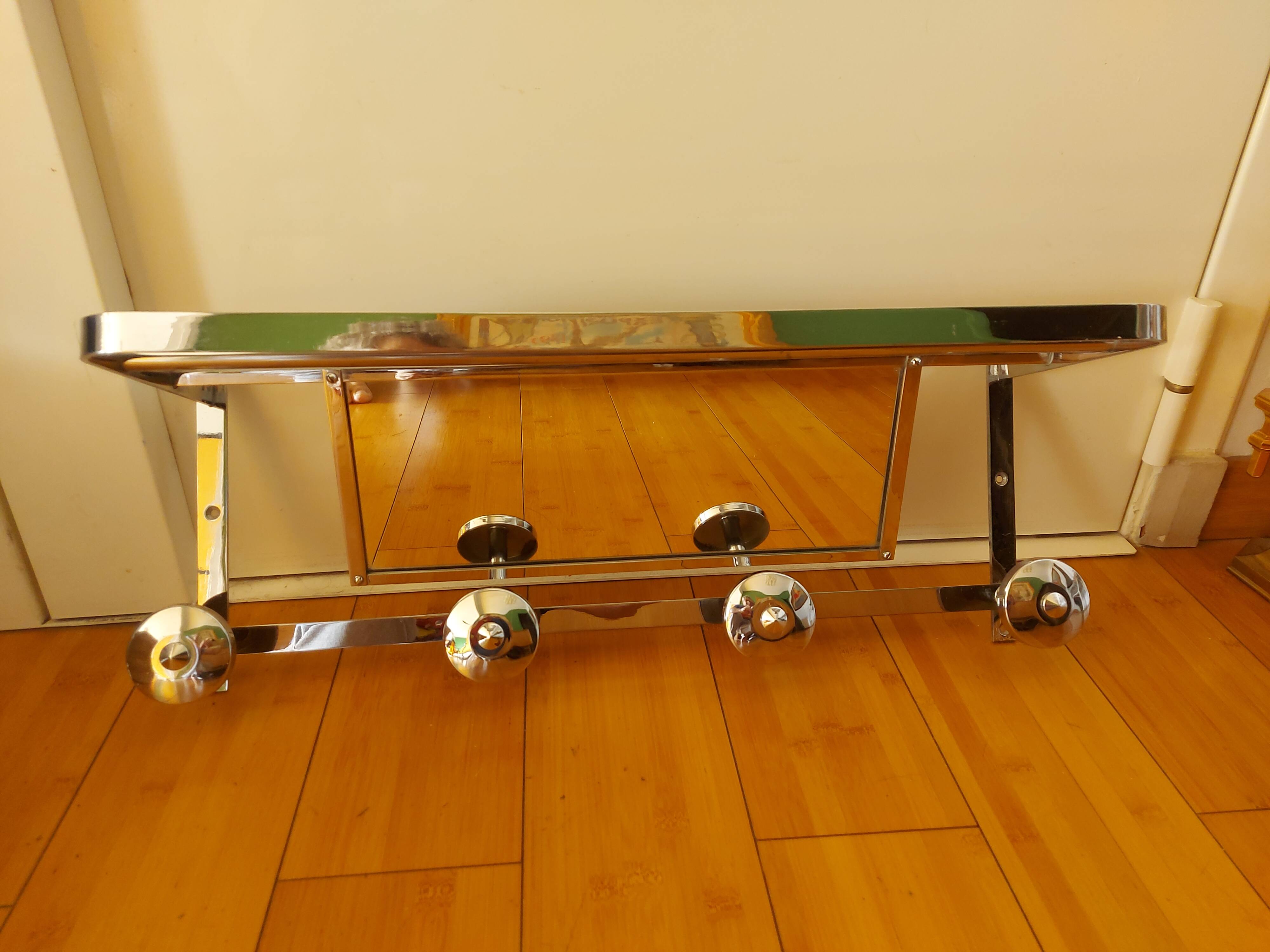 Wall-mounted mat rack, 40's hat rack