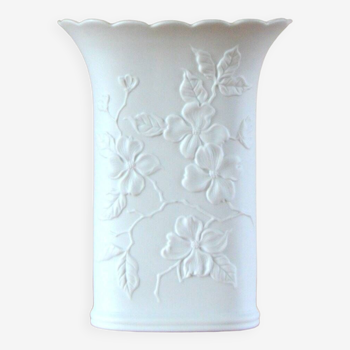 Porcelain / Faience / Biscuit vase by Ak Kaiser, Germany 1970