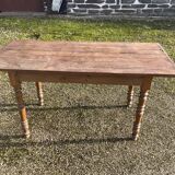 Farm table
