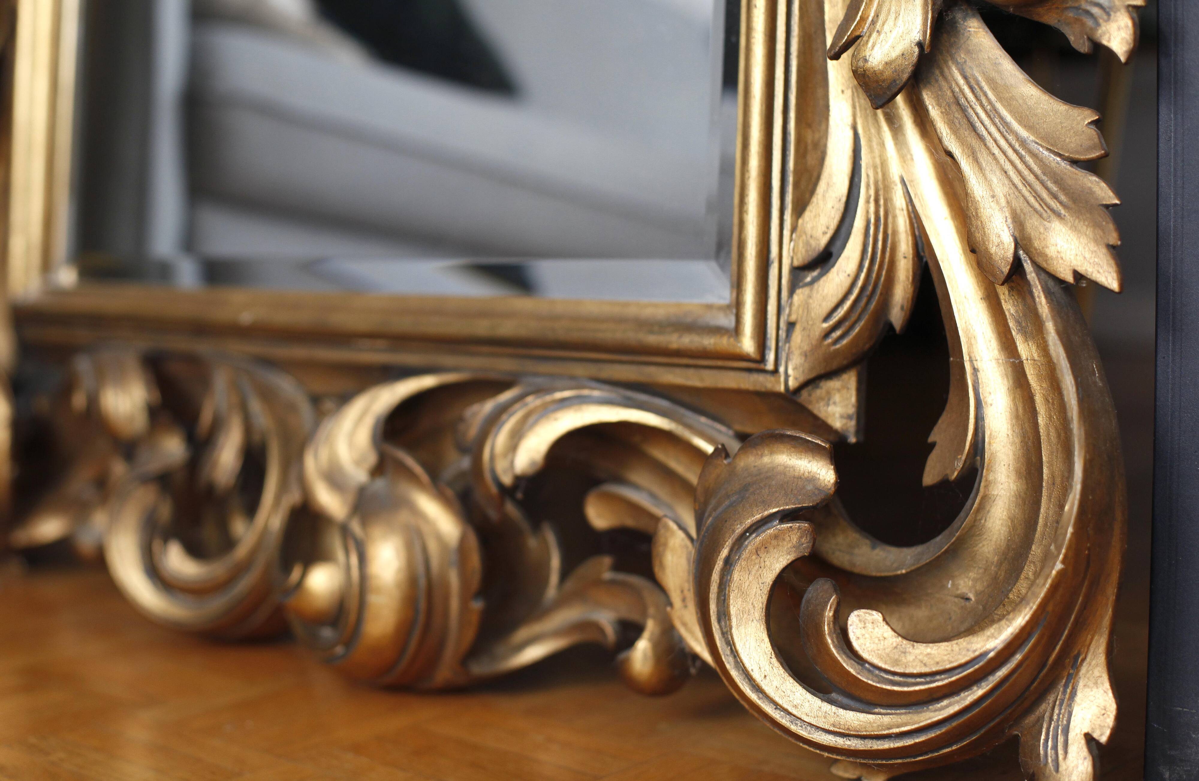 Miroir doré sculpté exceptionnel 92x128 bois