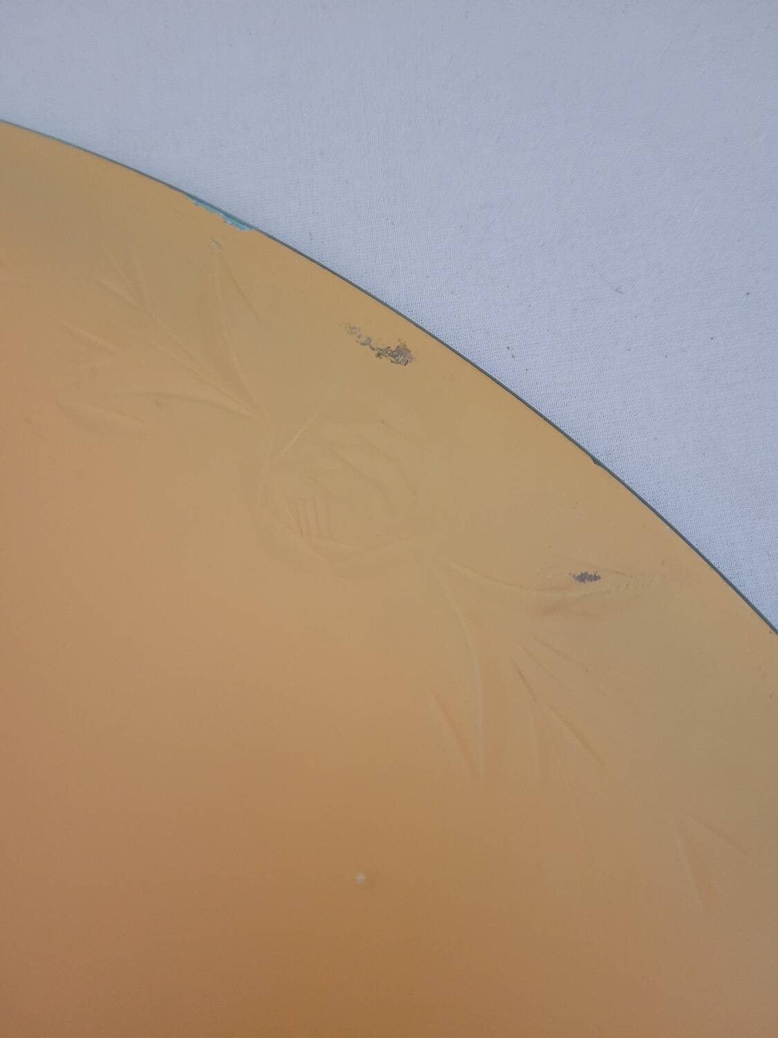 Miroir ovale gravé frise floral