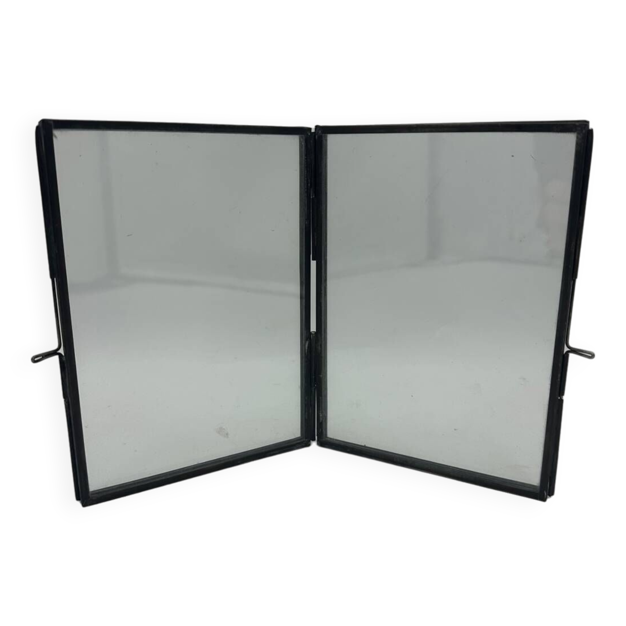 Showcase photo frame