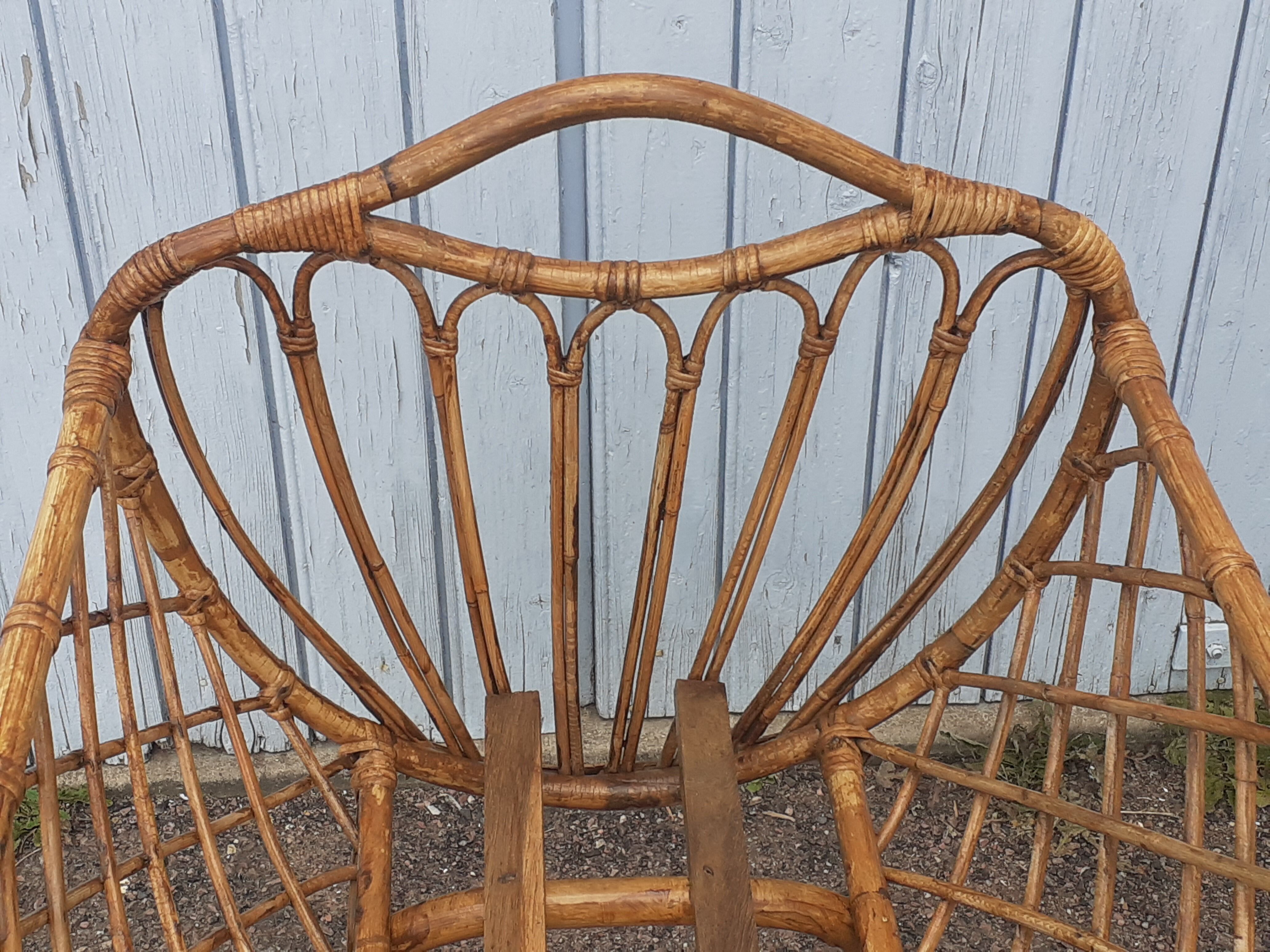 Rattan cradle