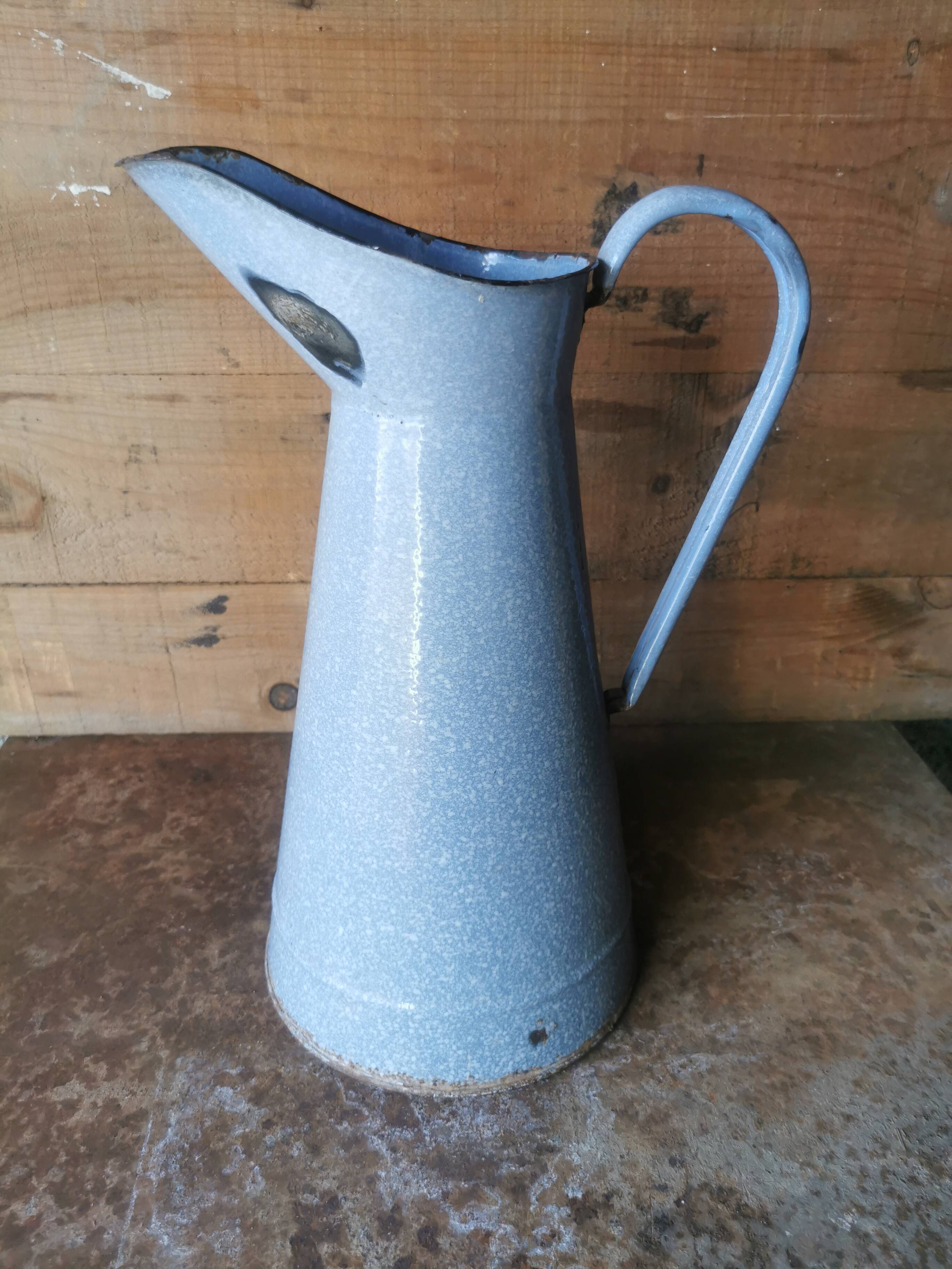 Enameled water jug