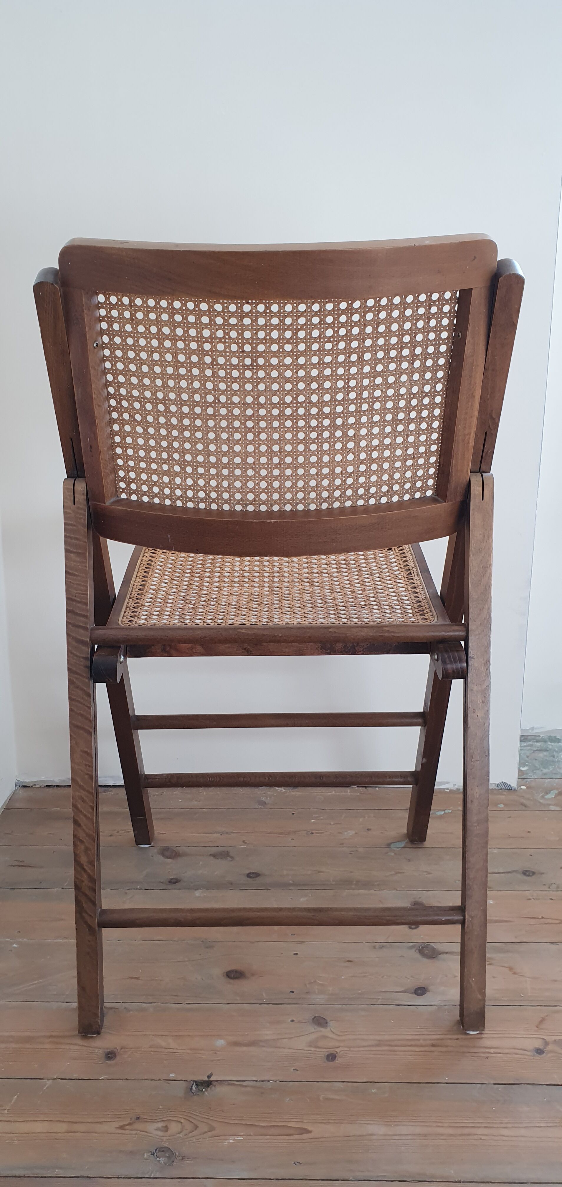 Set of 5 foldable cannate chairs (50s-60s)