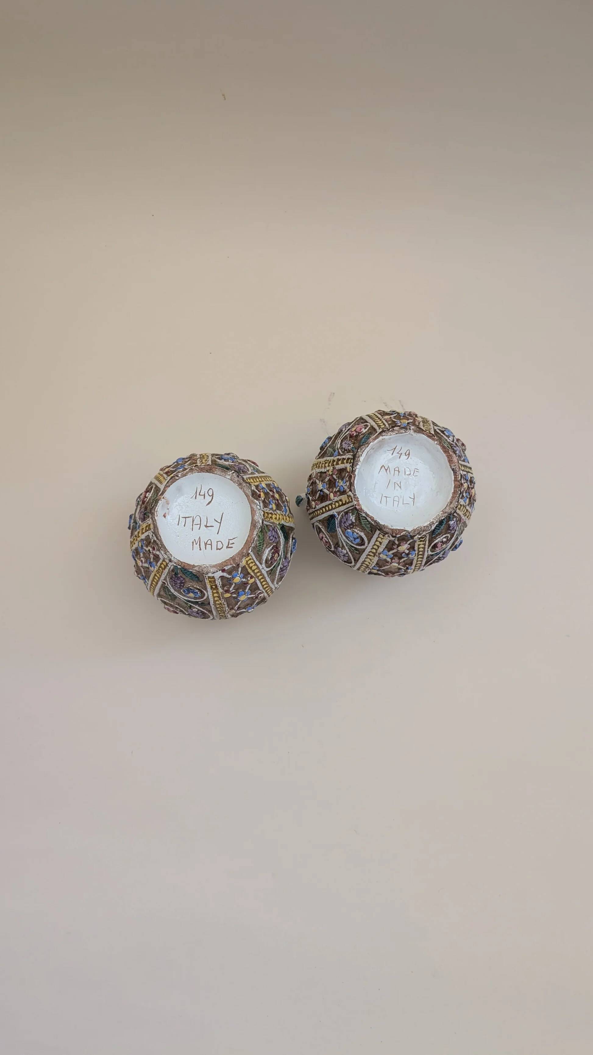 Pair of small openwork vases in glazed earthenware – Made in Italy