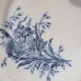 Set of 8 earthenware collection plates