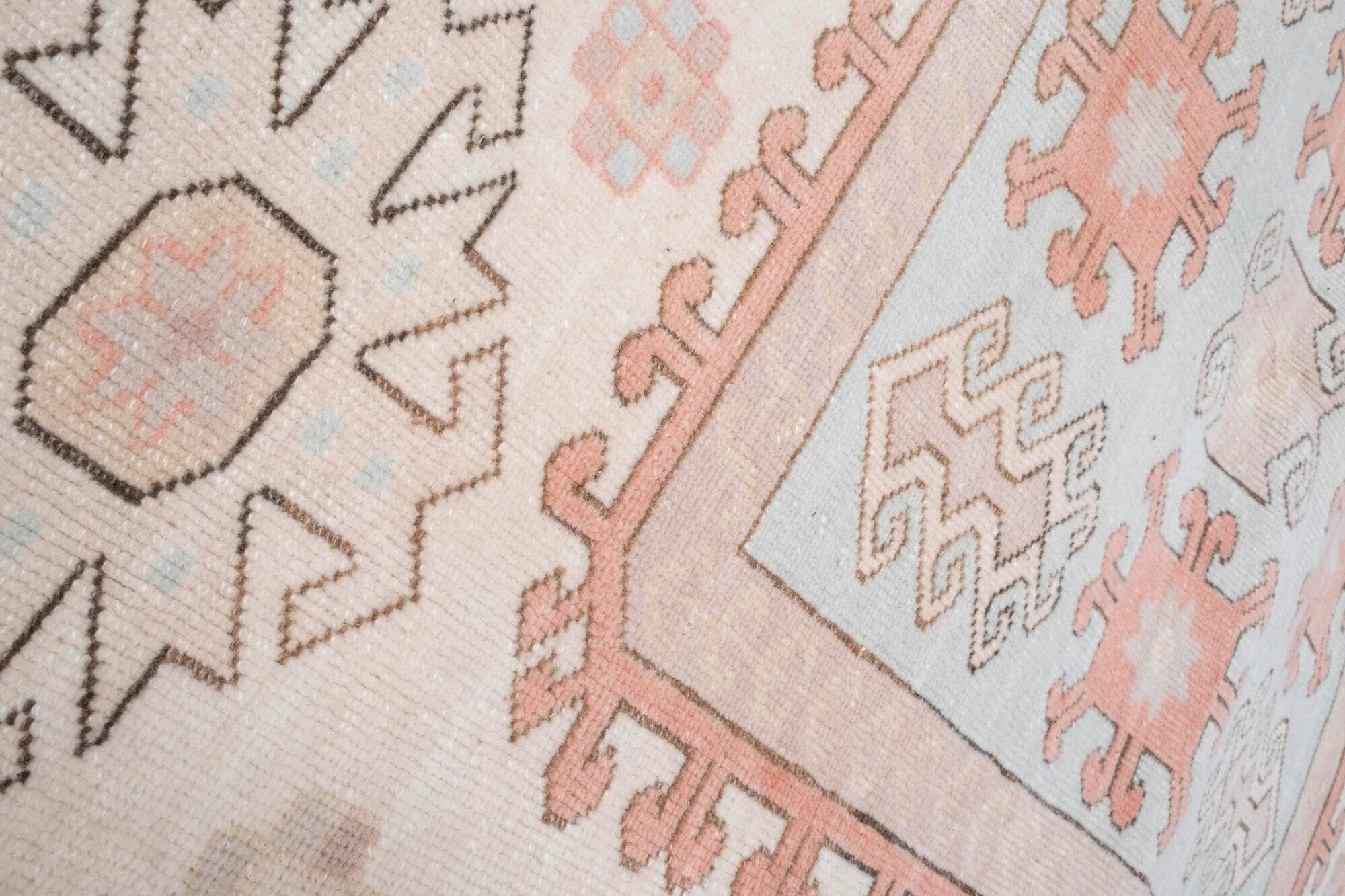 Vintage Turkish Oushak rug 173x235 cm