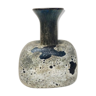 Glass vase