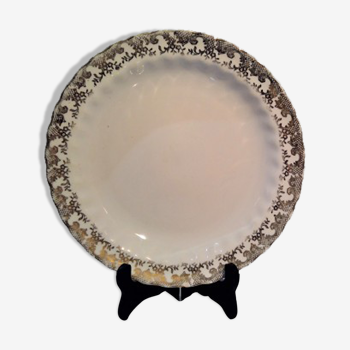 1 assiette creuse ''porcelaine de saint amand'' doré  et décor fin