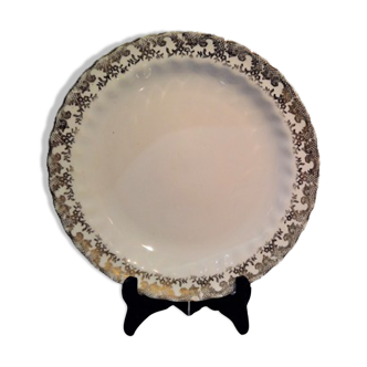 1 assiette creuse ''porcelaine de saint amand'' doré  et décor fin