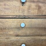Walnut chest of drawers